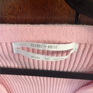 URBAN OUTFITTERS CARDIGAN WITH BACK TIE